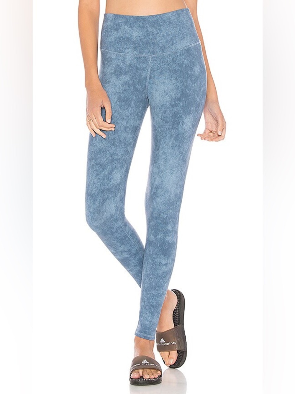 Alo Yoga High Waist Airbrush Legging Blue Denim Acid Wash Size Medium